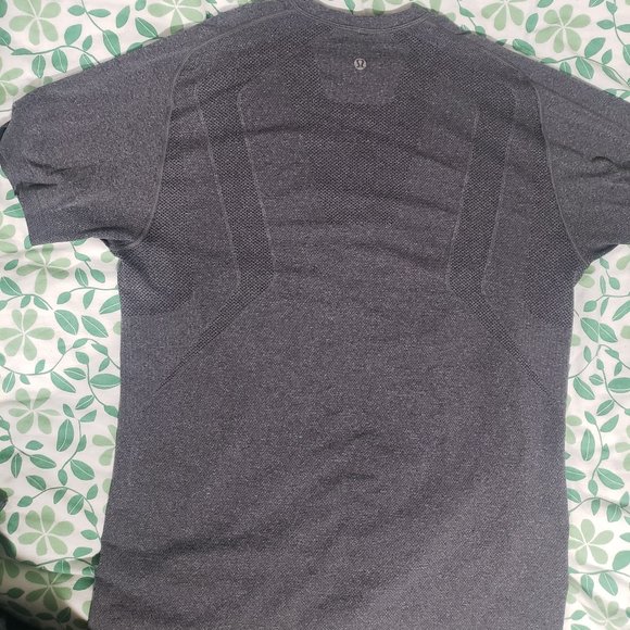 3/$40 Lululemon men's t-shirts *SOLD* - Picture 4 of 6
